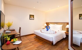 Green Beach Hotel