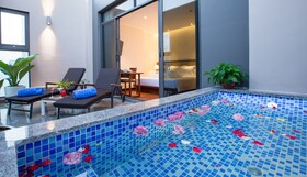 Green Beach Hotel