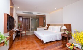 Green Beach Hotel