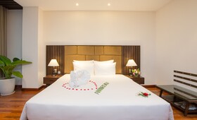 Green Beach Hotel