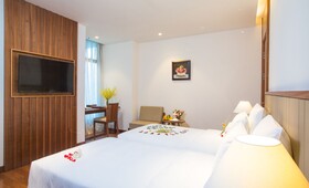 Green Beach Hotel