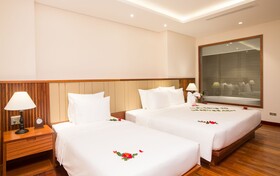Green Beach Hotel