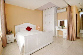 Handy Holiday Beach Apartment