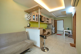 Handy Holiday Beach Apartment