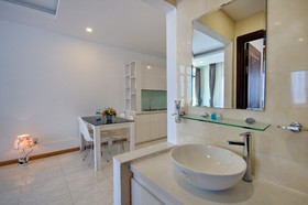 Handy Holiday Beach Apartment