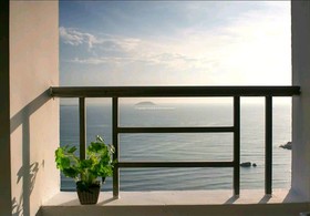 HQH Sea View Apartment