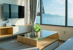 HQH Sea View Apartment