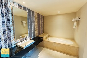 Ibeach Oceanview Luxury Apartment