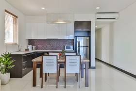 Ibeach Oceanview Luxury Apartment