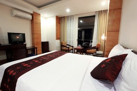 Carina Hotel