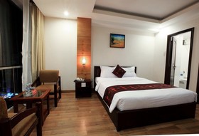 Carina Hotel