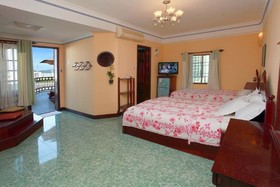 La Suisse Hotel