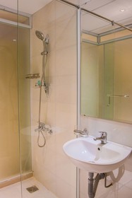Le Duong Hotel