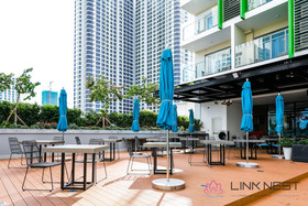 LinkNest Sea View Apartment