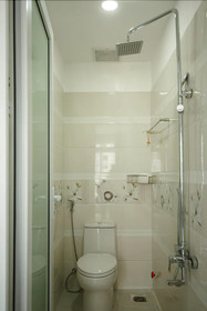 Livin' Hub Hostel & Apartment