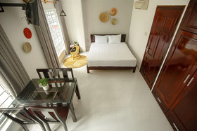 Livin' Hub Hostel & Apartment