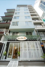 Livin' Hub Hostel & Apartment