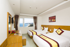Majestic Star Hotel