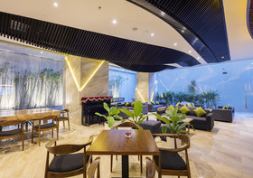 Maple Hotel & Apartment
