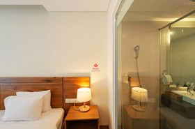 Maple Hotel & Apartment
