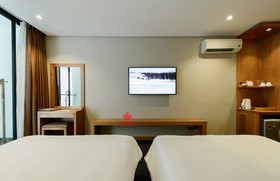 Maple Hotel & Apartment