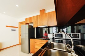 Maple Hotel & Apartment