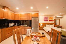 Maple Hotel & Apartment