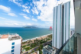 Maple Hotel & Apartment