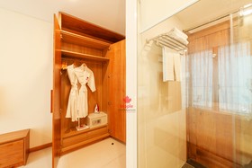 Maple Hotel & Apartment