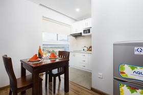 Maple Leaf Hotel & Apartment