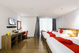 Maple Leaf Hotel & Apartment