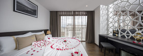 Meriton Hotel