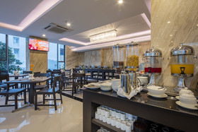 Meriton Hotel