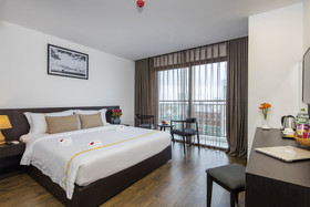 Meriton Hotel
