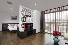 Meriton Hotel