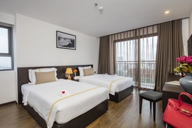 Meriton Hotel