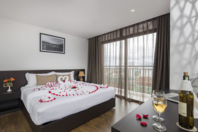 Meriton Hotel