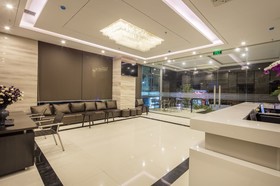 Meriton Hotel