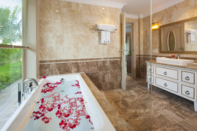 MerPerle Hon Tam Resort