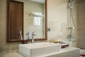 Miracle Luxury Hotel