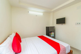 Quoc Vinh Hotel & Apartment