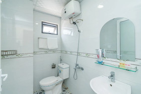 Quoc Vinh Hotel & Apartment