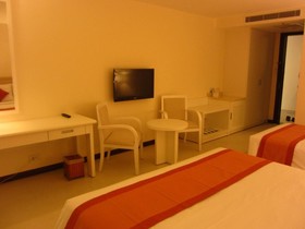 Nhi Phi Hotel