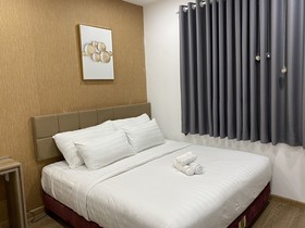 P&L Apartment