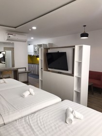 P&L Apartment