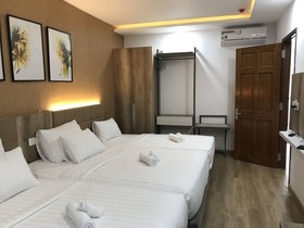 P&L Apartment