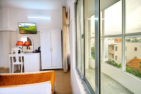 Pansy Hotel by OYO Rooms