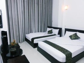 Phong Luu Hotel