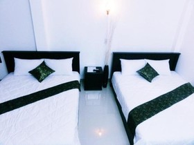 Phong Luu Hotel