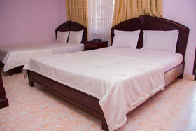 Quan Son Hotel